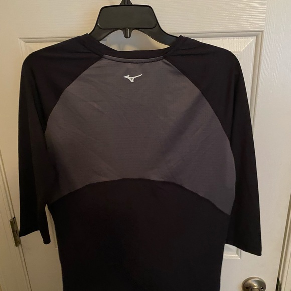 Women's Mizuno Jennie Finch Performance 3/4 shirt - Picture 2 of 4